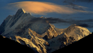 亚洲女足赛事：中国队夺得冠军